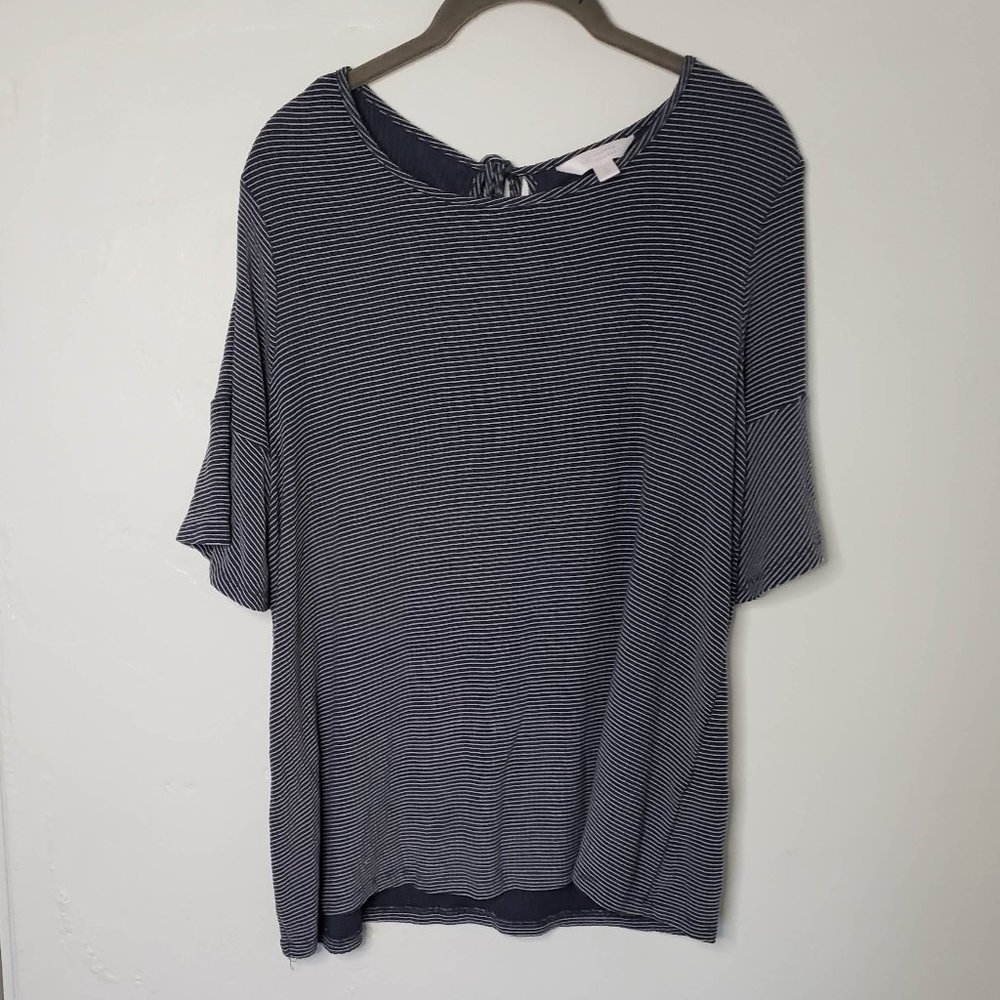 3/$20!! Lc Lauren Conrad bell-sleeve top L